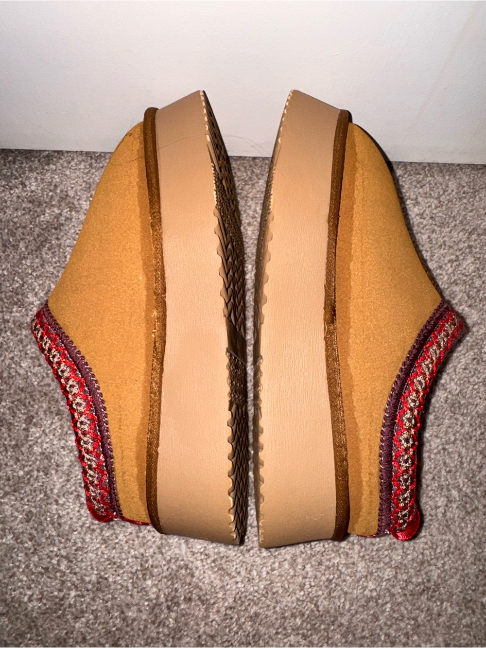 Women’s Loafer Style Block Heal Slip On Shoes - Size 40/9 - Picture 5 of 7